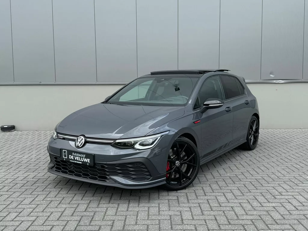 Volkswagen Golf 2.0 TSI GTI Clubsport IQ-Light Pano H&amp;K